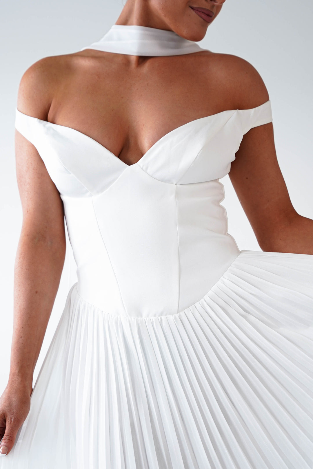 Kelsea Off The Shoulder Pleated Maxi Dress | White