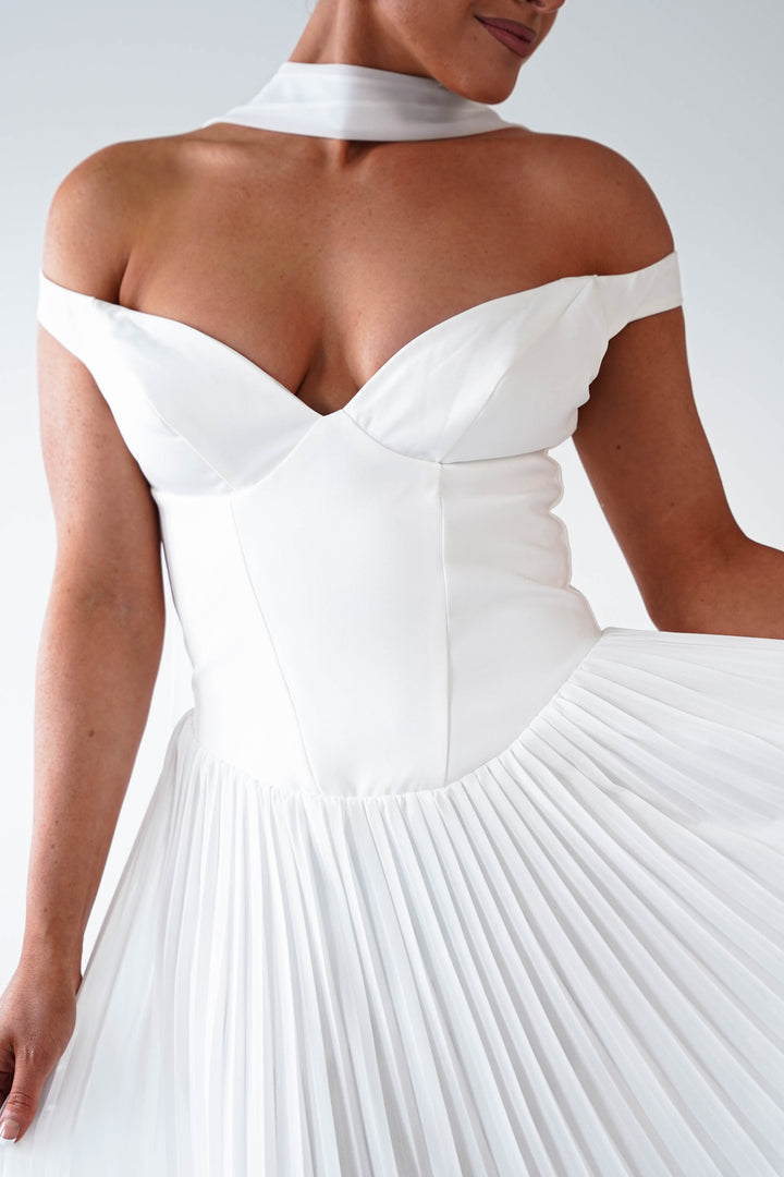 Kelsea Off The Shoulder Pleated Maxi Dress | White