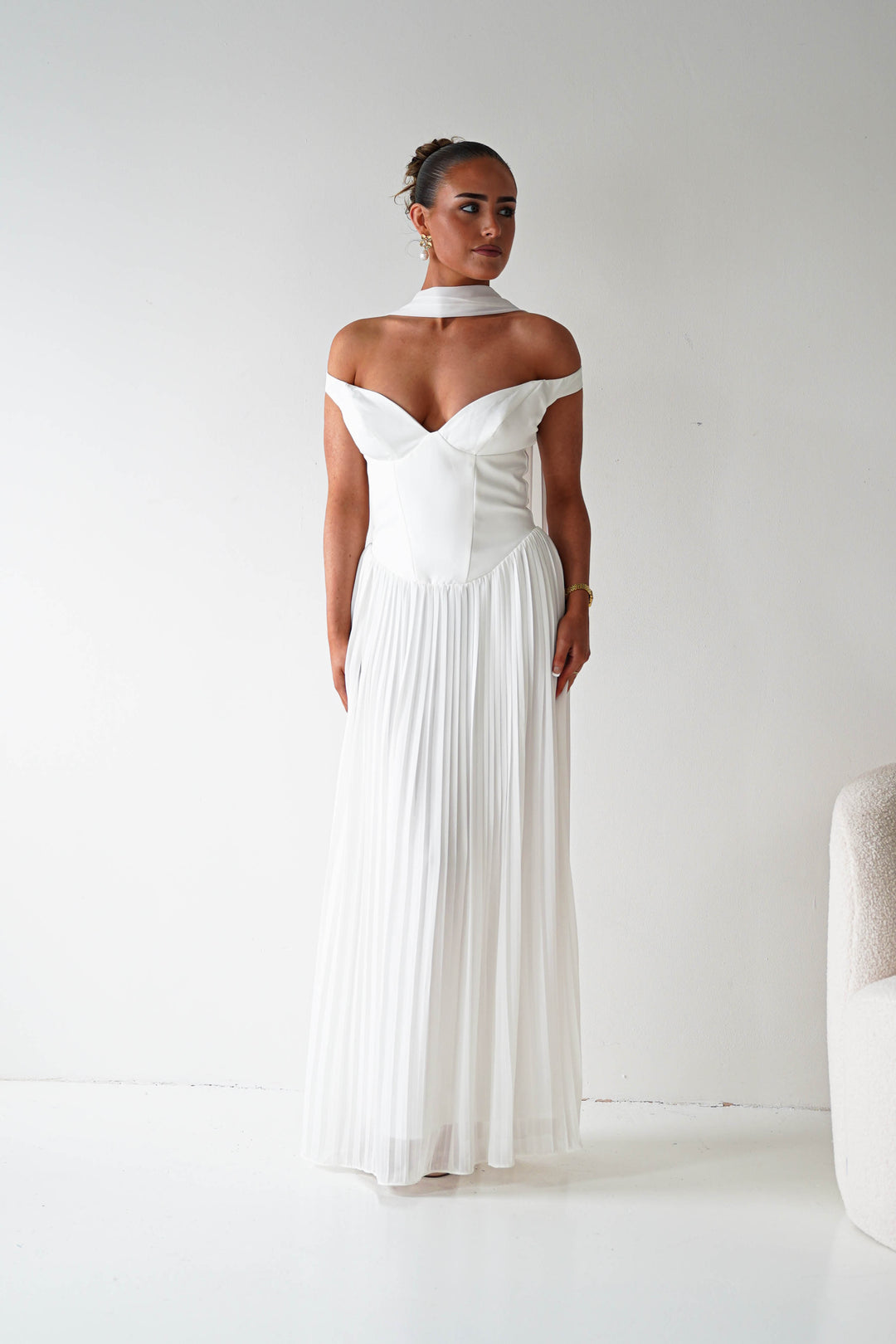 Kelsea Off The Shoulder Pleated Maxi Dress | White