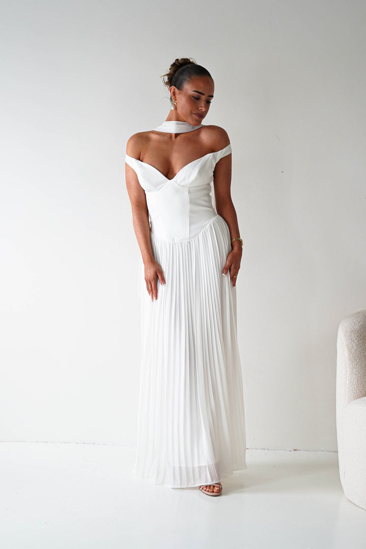 Kelsea Off The Shoulder Pleated Maxi Dress | White