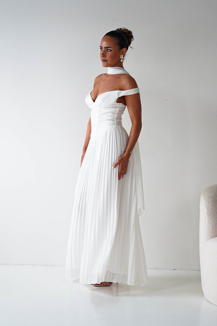 Kelsea Off The Shoulder Pleated Maxi Dress | White