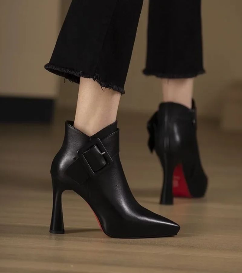 Ravenna | The Signature Buckle Boot