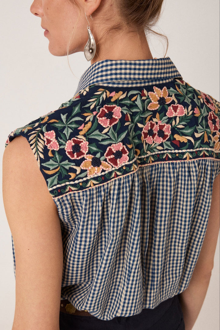 Ale Sleeveless Shirt