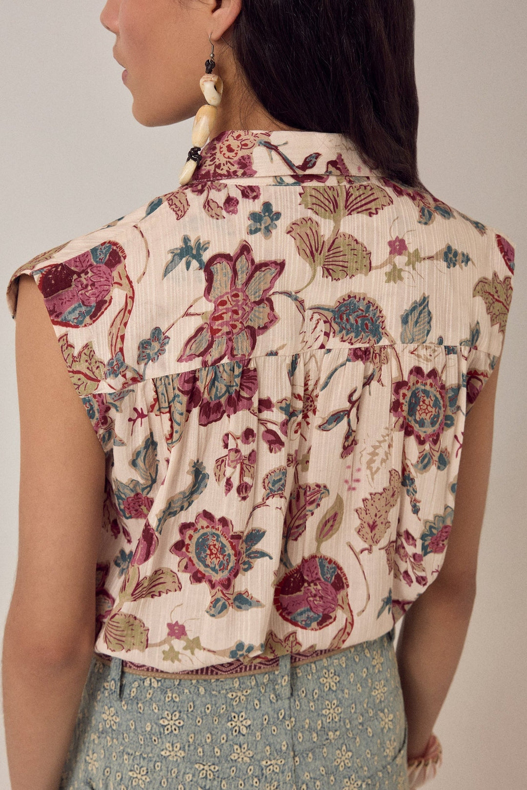 Bianca Sleeveless Shirt