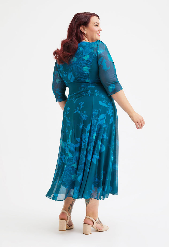 Helena Curve+ Midi Dress