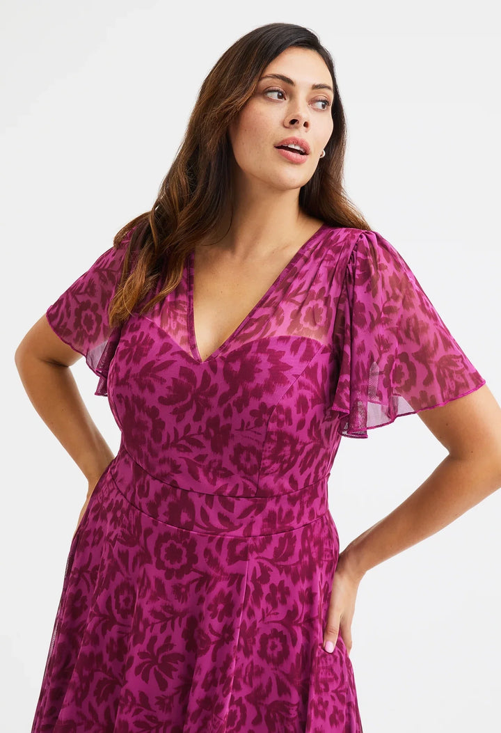 Tilly Angel Sleeve V-Neck Curve+ Dress