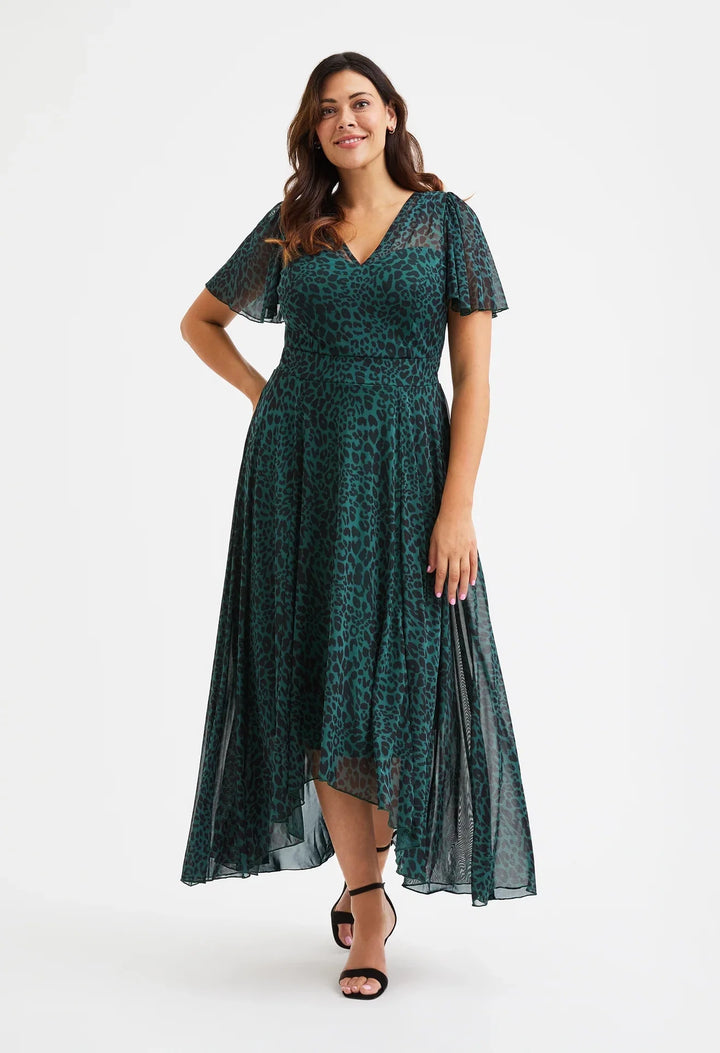 Tilly Angel Sleeve V-Neck Curve+ Dress