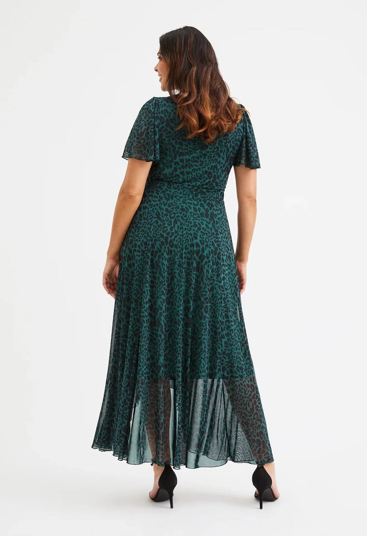Tilly Angel Sleeve V-Neck Curve+ Dress