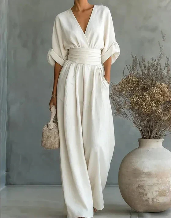 Daniela - Elegant jumpsuit with V-neck and wide leg